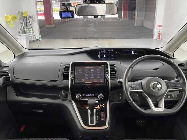 日産 セレナ ハイウェイスター プロパイロットED 愛知県 2017(平29)年 6.1万km ブリリアントホワイトパール 純正9インチSDナビゲーション/CD DVD フルセグTV Bluetooth/純正フリップダウンモニター/バックカメラETC/プロパイロット/ドライブレコーダー/エマジェンシーブレーキ/レーンキープアシスト/両側パワースライドドア/アイドリングストップ/横滑り防止装置/LEDヘッドライト/オートライト/フォグライト/純正16インチアルミホイール/コーナーセンサー(前後)/ステアリングリモコン/ウィンカーミラー/電動格納ミラー/スマートキー/エンジンプッシュスタート/フロアマット/ドアバイザー