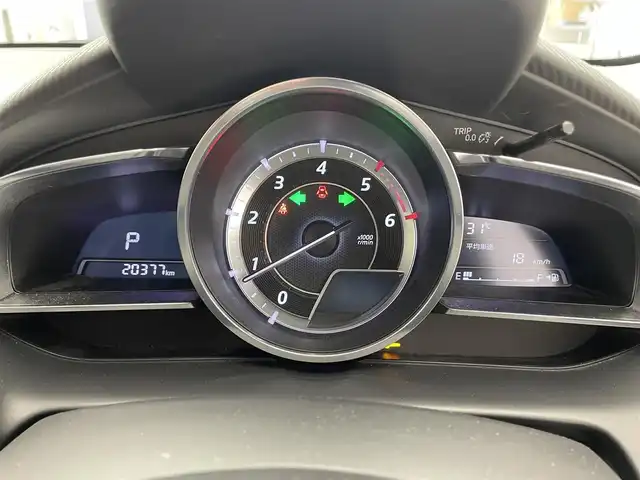 マツダ デミオ XD ツーリング 滋賀県 2015(平27)年 2.1万km スノーフレイクホワイトパールマイカ 純正SDナビ/　Bluetooth/CD/DVD/USB/AUX/フルセグTV/バックカメラ/クルーズコントロール/パドルシフト/衝突被害軽減システム/横滑り防止装置/ETC/LEDヘッドライト/オートライト/アイドリングストップ/純正16インチAW/スマートキー/スペアキー/保証書/取扱説明書