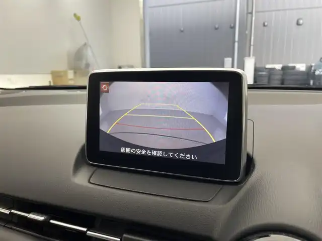 マツダ デミオ XD ツーリング 滋賀県 2015(平27)年 2.1万km スノーフレイクホワイトパールマイカ 純正SDナビ/　Bluetooth/CD/DVD/USB/AUX/フルセグTV/バックカメラ/クルーズコントロール/パドルシフト/衝突被害軽減システム/横滑り防止装置/ETC/LEDヘッドライト/オートライト/アイドリングストップ/純正16インチAW/スマートキー/スペアキー/保証書/取扱説明書