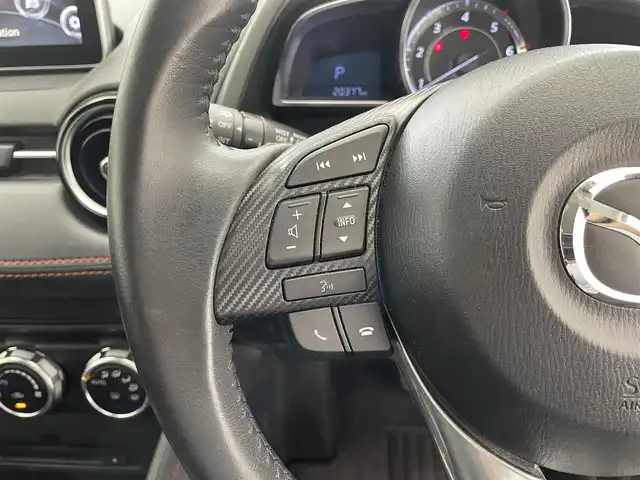 マツダ デミオ XD ツーリング 滋賀県 2015(平27)年 2.1万km スノーフレイクホワイトパールマイカ 純正SDナビ/　Bluetooth/CD/DVD/USB/AUX/フルセグTV/バックカメラ/クルーズコントロール/パドルシフト/衝突被害軽減システム/横滑り防止装置/ETC/LEDヘッドライト/オートライト/アイドリングストップ/純正16インチAW/スマートキー/スペアキー/保証書/取扱説明書