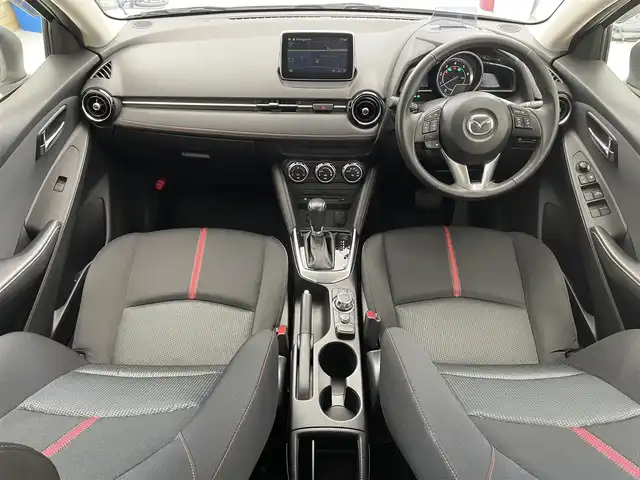 マツダ デミオ XD ツーリング 滋賀県 2015(平27)年 2.1万km スノーフレイクホワイトパールマイカ 純正SDナビ/　Bluetooth/CD/DVD/USB/AUX/フルセグTV/バックカメラ/クルーズコントロール/パドルシフト/衝突被害軽減システム/横滑り防止装置/ETC/LEDヘッドライト/オートライト/アイドリングストップ/純正16インチAW/スマートキー/スペアキー/保証書/取扱説明書