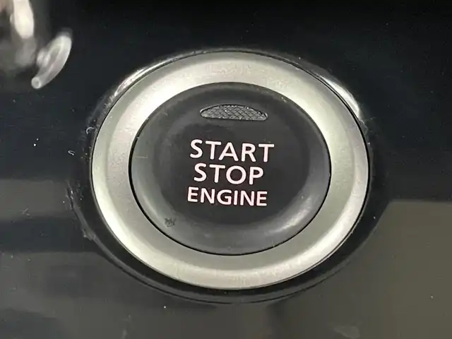 日産 デイズ ルークス ハイウェイスターX Gパッケージ 福岡県 2016(平28)年 4.2万km ブラック 純正ナビ（ＢＴ，フルセグＴＶ）　/全方位カメラ　/ＥＴＣ　/前方ドライブレコーダー　/エマージェンシーブレーキ　/横滑り防止装置　/アイドリングストップ　/両側電動スライドドア　/純正１５インチＡＷ　/プッシュスタート