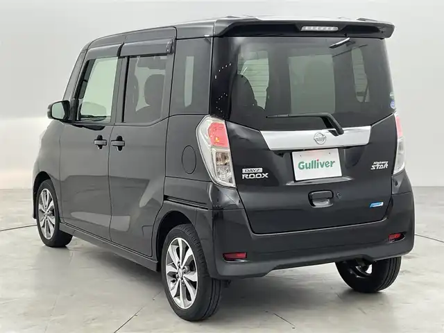 日産 デイズ ルークス ハイウェイスターX Gパッケージ 福岡県 2016(平28)年 4.2万km ブラック 純正ナビ（ＢＴ，フルセグＴＶ）　/全方位カメラ　/ＥＴＣ　/前方ドライブレコーダー　/エマージェンシーブレーキ　/横滑り防止装置　/アイドリングストップ　/両側電動スライドドア　/純正１５インチＡＷ　/プッシュスタート