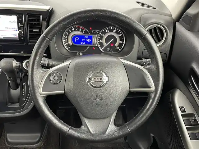 日産 デイズ ルークス ハイウェイスターX Gパッケージ 大阪府 2016(平28)年 4.2万km ブラック ニッサン純正7インチ（MM316D-W）/・全方位カメラ/・フルセグＴＶ/DVD/・CD/BT/AM/FM/両側パワースライドドア/ＥＴＣ　/前方ドライブレコーダー　/エマージェンシーブレーキ　/横滑り防止装置　/アイドリングストップ　/純正１５インチＡＷ　/プッシュスタート/スマートキー/スペアキー1本