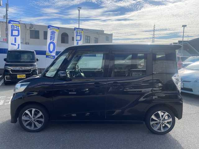 日産 デイズ ルークス ハイウェイスターX Gパッケージ 兵庫県 2016(平28)年 4.2万km ブラック ニッサン純正7インチ（MM316D-W）/・全方位カメラ/・フルセグＴＶ/DVD/・CD/BT/AM/FM/両側パワースライドドア/ＥＴＣ　/前方ドライブレコーダー　/エマージェンシーブレーキ　/横滑り防止装置　/アイドリングストップ　/純正１５インチＡＷ　/プッシュスタート/スマートキー/スペアキー1本