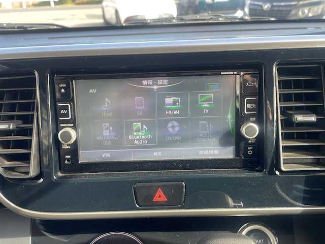 日産 デイズ ルークス ハイウェイスターX Gパッケージ 兵庫県 2016(平28)年 4.2万km ブラック ニッサン純正7インチ（MM316D-W）/・全方位カメラ/・フルセグＴＶ/DVD/・CD/BT/AM/FM/両側パワースライドドア/ＥＴＣ　/前方ドライブレコーダー　/エマージェンシーブレーキ　/横滑り防止装置　/アイドリングストップ　/純正１５インチＡＷ　/プッシュスタート/スマートキー/スペアキー1本