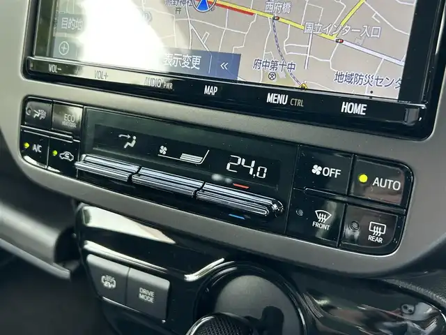 トヨタ プリウス ＰＨＶ S GRスポーツ 東京都 2019(令1)年 0.9万km ホワイトパールクリスタルシャイン 純正9インチナビ/フルセグTV/Bluetoothオーディオ/DVD再生/バックカメラ/前後ドライブレコーダー/LEDヘッドランプ/トヨタセーフティセンス/・プリクラッシュセーフティ/・レーントレーシングアシスト/・アダプティブハイビームシステム/・オートマチックハイビーム/・レーダークルーズコントロール/・ロードサインアシスト/AC100V1500W/スマートキー×2