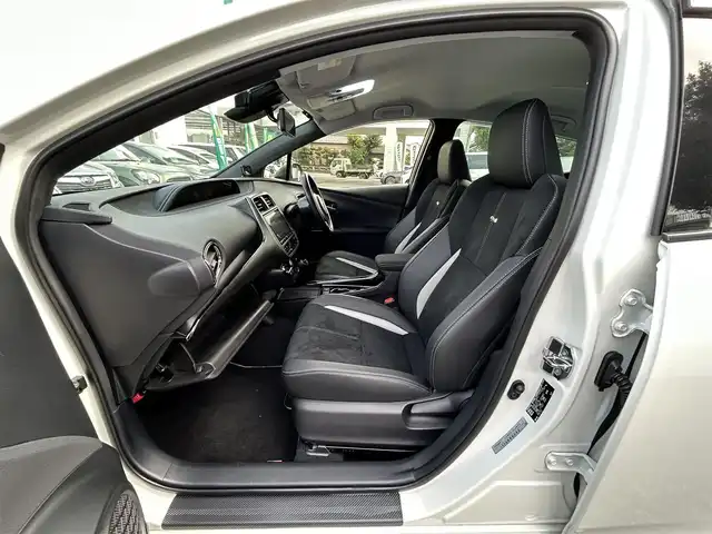 トヨタ プリウス ＰＨＶ S GRスポーツ 東京都 2019(令1)年 0.9万km ホワイトパールクリスタルシャイン 純正9インチナビ/フルセグTV/Bluetoothオーディオ/DVD再生/バックカメラ/前後ドライブレコーダー/LEDヘッドランプ/トヨタセーフティセンス/・プリクラッシュセーフティ/・レーントレーシングアシスト/・アダプティブハイビームシステム/・オートマチックハイビーム/・レーダークルーズコントロール/・ロードサインアシスト/AC100V1500W/スマートキー×2