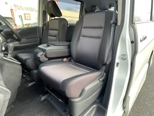 日産 セレナ ハイウェイスター Vセレクション 山口県 2017(平29)年 8.3万km ブリリアントホワイトパール 9型ナビ フルセグTV CD DVD BT BD/フリップダウンモニター/アラウンドビューモニター/コーナーセンサー/両側パワースライドドア/LEDオートヘッドライト/フォグライト/クルーズコントロール/ETC/スマートキー 2個/ドラレコ/パーキングアシスト/ハンズフリーオートスライドドア/衝突被害軽減ブレーキ/レーンアシスト/ステアリングリモコン/W サイド カーテン エアバッグ/禁煙車