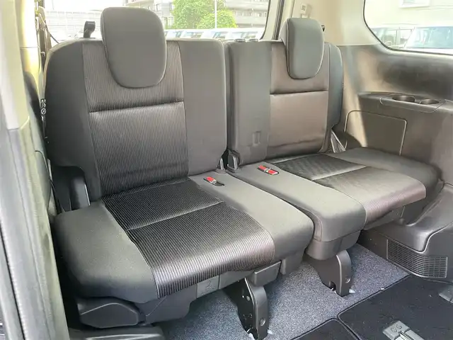 日産 セレナ ハイウェイスター Vセレクション 山口県 2017(平29)年 8.3万km ブリリアントホワイトパール 9型ナビ フルセグTV CD DVD BT BD/フリップダウンモニター/アラウンドビューモニター/コーナーセンサー/両側パワースライドドア/LEDオートヘッドライト/フォグライト/クルーズコントロール/ETC/スマートキー 2個/ドラレコ/パーキングアシスト/ハンズフリーオートスライドドア/衝突被害軽減ブレーキ/レーンアシスト/ステアリングリモコン/W サイド カーテン エアバッグ/禁煙車