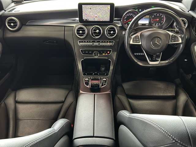 メルセデス・ベンツ Ｃ２５０ スポーツ 静岡県 2015(平27)年 4.7万km ヒヤシンスレッド 純正ナビ/・CD/DVD/SD/Bluetooth/・フルセグTV/主要装備/・クルーズコントロール　/・ＥＴＣ　/・テレスコピックステアリング　/・ＢＳＭ　/・パドルシフト/・純正フロアマット　/・レザーシート　/・シートヒーター　/・パワーシート　/・純正アルミホイール　/・オートライト　/・レーンキープアシスト/・フォグランプ/・LEDヘッドライト/・バックカメラ/・プッシュスタート/・スマートキー
