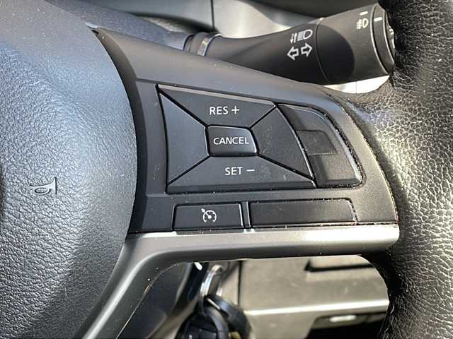 日産 セレナ ハイウェイスター V 長野県 2017(平29)年 7万km ブリリアントホワイトパール エマージェンシーブレーキ/純正メモリナビフルセグTV/両側パワースライドドア/ETC/ドライブレコーダー/純正16インチアルミ/クルーズコントロール/インテリジェントキー/ワンオーナー /保証書・取説/スペアキー