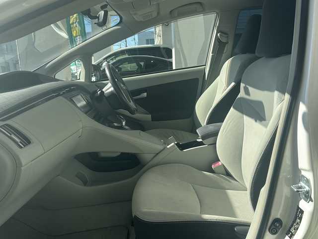 トヨタ プリウス S　LEDエディション 高知県 2010(平22)年 9万km ホワイトパールクリスタルシャイン ETC/アイドリングストップ/ナビ/Bluetooth接続/エンジンスタートボタン/スマートキー/フロアマット純正/ABS/盗難防止装置/LEDヘッドライト/エアバッグ　W+サイド