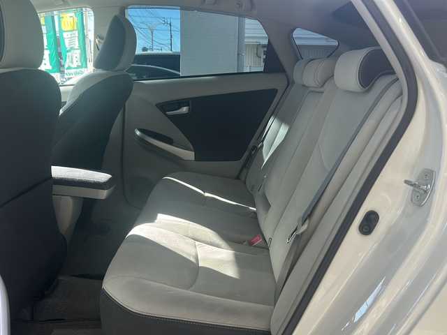 トヨタ プリウス S　LEDエディション 高知県 2010(平22)年 9万km ホワイトパールクリスタルシャイン ETC/アイドリングストップ/ナビ/・Bluetooth接続/エンジンスタートボタン/スマートキー/フロアマット純正/ABS/盗難防止装置/LEDヘッドライト/エアバッグ　W+サイド