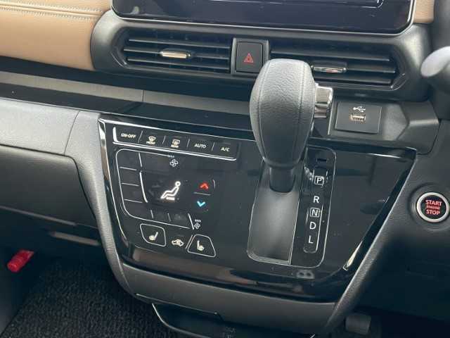 日産 ルークス ハイウェイスター X 岩手県 2020(令2)年 5.9万km ブラック 純正9インチSDナビ/ステアリングリモコン/ハンズフリースライドドア/フォグライト/電動格納ミラー/LEDヘッドライト/レーンキープアシスト/オートマチックハイビーム/シートヒーター/ドラレコ/フルセグ/全方位カメラ/ETC