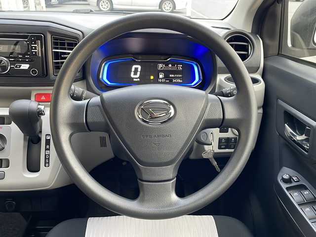 ダイハツ ミラ イース X リミテッド SAⅢ 青森県 2023(令5)年 0.4万km シャイニングホワイトパール 4WD/純正オーディオ/CD・AUX・iPod/スマートアシストIII/衝突回避支援ブレーキ/車線逸脱警報/オートハイビーム/LEDヘッドライト/オートライト/プライバシーガラス/電格ドアミラー/アイドリングストップ/リモコンキー/スペアキー