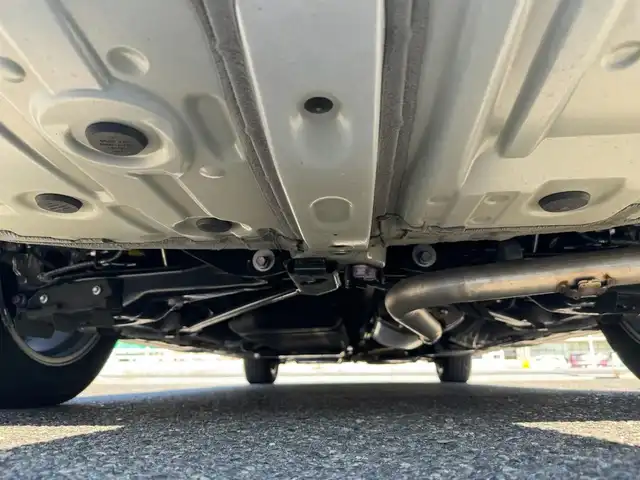 トヨタ アルファード Z 滋賀県 2024(令6)年 0.6万km プラチナホワイトパールマイカ ワンオーナー/サンルーフ/トヨタチームメイト/デジタルインナーミラー/ユニバーサルステップ/寒冷地仕様/13.2型有機ELフリップダウンモニター/ヘッドアップディスプレイ純正14インチディスプレイオーディオプラス/　コネクティッドナビ対応/　フルセグ Bluetooth AM FM USB/　AppleCarPlay アンドロイドオート ミラキャスト/パノラミックビューモニター(床下透過表示機能付)/アドバンストパーク+パーキングサポートブレーキ/アドバンストドライブ/パーキングサポートブレーキ/Toyota Safety Sense /プリクラッッシュセーフティー/緊急時操舵支援機能/フロントクロストラフィックアラート/レーンチェンジアシスト/レーントレーシングアシスト/レーンディパーチャーアラート/レーダークルーズコントロール/アダプティブハイビームシステム/ロードサインアシスト/ドライバー異常時対応システム/プリアクティブドライビングアシスト/発進遅れ告知機能/ブラインドスポットモニター/純正18インチアルミ/純正フロアマット/スマートキー×2/プッシュスタート/