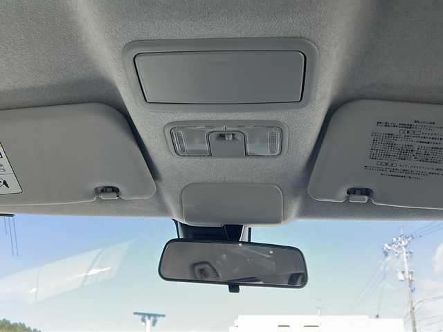 ダイハツ キャスト スタイル G SAⅡ 石川県 2016(平28)年 2.8万km パールホワイトⅢ スマートアシストII/・衝突回避支援ブレーキ機能/・衝突警報機能/・誤発進抑制制御機能/・先行車発進お知らせ機能/・VSC&TRC/・レーンキープアシスト/純正SDナビゲーション/【CD・DVD・Bluetooth・SD・AUX】/型番：NSZP-W65DF/D席シートヒーター/ステアリングリモコン/アイドリングストップ/LEDヘッドライト/・オートライト/・フォグランプ/プッシュスタート/・スマートキー/・スペアキー/純正フロアマット/取扱説明書/保証書