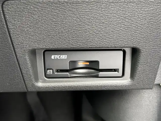 日産 サクラ G 島根県 2023(令5)年 0.4万km ホワイトパール 登録時走行距離3737km/ワンオーナー/純正ナビ(Bluetooth・AM・FM)/フルセグTV/全周囲カメラ/プロパイロット/レーダークルーズコントロール/前後コーナーセンサー/ETC2.0/シートヒーター(運転席・助手席)/ハンドルヒーター/オートライト/LEDヘッドライト/フォグランプ/純正14インチAW/純正フロアマット/スマートキー(スペアキー×1)/禁煙車