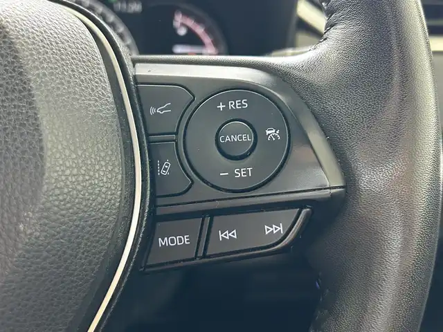 トヨタ ＲＡＶ４ アドベンチャー 静岡県 2021(令3)年 7万km アティチュードブラックマイカ ワンオーナー/純正９インチディスプレイオーディオ/（AM/FM/Bluetooth/フルセグTV）/ルーフレール/トヨタセーフティセンス/-プリクラッシュセーフティ/-レーントレーニングアシスト/-レーダークルーズコントロール/-オートマチックハイビーム/-ロードサインアシスト/バックカメラ/BSM/ＬＥＤヘッドライト/フォグランプ/ブラインドスポットモニター/クリアランスソナー/ダウンヒルアシストコントロール/電動パーキングブレーキ/D席パワーシート/純正フロアマット/純正19インチAW/プッシュスタート/スマートキー/スペアキー１/保証書/取扱説明書