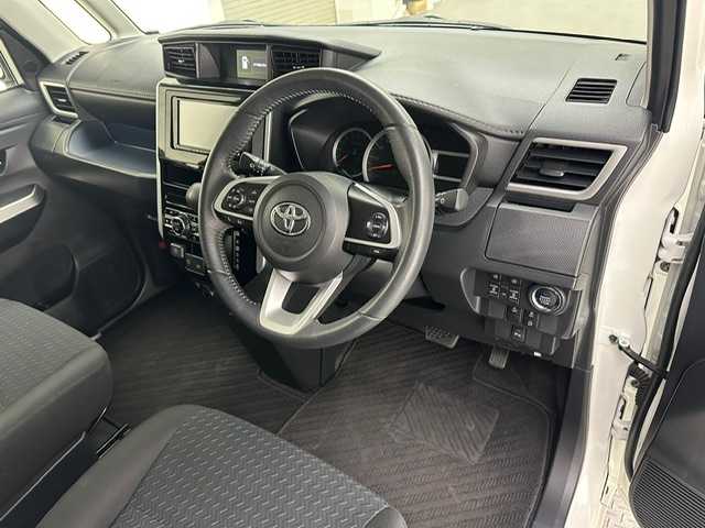 トヨタ ルーミー カスタムG 兵庫県 2023(令5)年 4.8万km ブラックマイカメタリック/パールホワイト2トーン 社外メモリナビ(CD/Bt/ワンセグ)/・MDV-D309BT/バックカメラ/両側パワースライドドア/ACC/PCS/コーナーセンサー/電子パーキング/オートホールド/LEDヘッドライト/LEDフォグ/オートハイビーム/ドライブレコーダー/ETC/アイドリングストップ/オプションスペアタイヤ/純正14AW/純正マット