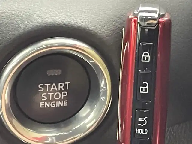 マツダ ＣＸ－５ XD スポーツアピアランス 熊本県 2022(令4)年 4.5万km ソウルレッドクリスタルM 純正ナビ（ＢＴ・フルセグ・ＡＭ・ＦＭ）/全周囲カメラ　/純正前後ドライブレコーダー　/ＥＴＣ　/ヘッドアップディスプレイ/車線逸脱警報/ブラインドスポットモニター/レーダークルーズコントロール/レーンキープアシスト/衝突軽減ブレーキ/標識認識機能/横滑り防止/アイドリングストップ/パワーバックドア　/前席シートヒーター　/前席パワーシート　/ステアリングヒータ　/置くだけ充電/パドルシフト/前後クリアランスソナー/純正フロアマット/純正19インチAW/オートライト/LEDヘッドライト/フォグランプ/スマートキー/プッシュスタート/保証書/取扱説明書