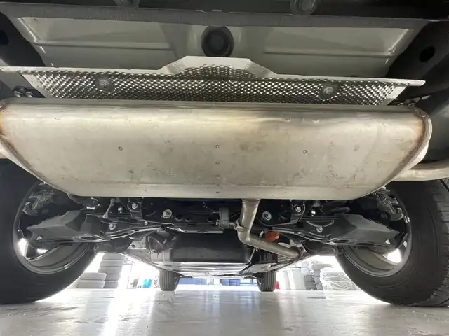 トヨタ ハリアー ハイブリッド G 滋賀県 2024(令6)年 2.5万km プレシャスブラックパール 純正12.3インチナビ/【Bluetooth/USB/フルセグTV】/ハーフレザーシート/レーダークルーズコントロール/ブラインドスポットモニター/クリアランスソナー/LEDヘッドライト/オートマチックハイビーム/プリクラッシュセーフティ/レーンディパーチャーアラート/前後ドライブレコーダー/デジタルインナーミラー/D席パワーシート/パワーバックドア/ビルトインETC2.0/電動チルトテレスコピックステアリング/純正フロアマット/プッシュスタート/スマートキー/ステアリングリモコン