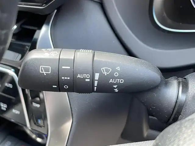 トヨタ ハリアー ハイブリッド G 滋賀県 2024(令6)年 2.5万km プレシャスブラックパール 純正12.3インチナビ/【Bluetooth/USB/フルセグTV】/ハーフレザーシート/レーダークルーズコントロール/ブラインドスポットモニター/クリアランスソナー/LEDヘッドライト/オートマチックハイビーム/プリクラッシュセーフティ/レーンディパーチャーアラート/前後ドライブレコーダー/デジタルインナーミラー/D席パワーシート/パワーバックドア/ビルトインETC2.0/電動チルトテレスコピックステアリング/純正フロアマット/プッシュスタート/スマートキー/ステアリングリモコン