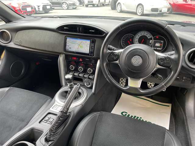 トヨタ ８６ GT リミテッド 愛知県 2020(令2)年 4.6万km アズライトブルー carrozzeria製ナビ/（CD/DVD/MSV/AM/FM/フルセグTV/Bluetooth/USB/AUX）/６MT/クルーズコントロール/ETC/ドラレコ/純正フロアマット/プッシュスタート/スペアキー×１/保証書/取扱説明書