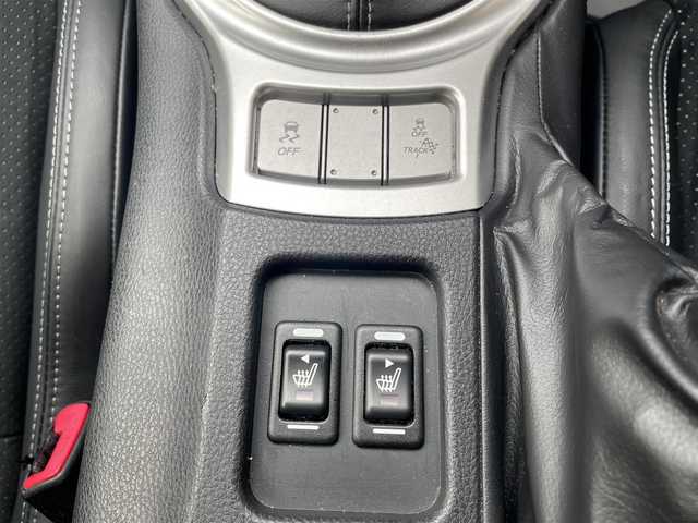 トヨタ ８６ GT リミテッド 愛知県 2020(令2)年 4.6万km アズライトブルー carrozzeria製ナビ/（CD/DVD/MSV/AM/FM/フルセグTV/Bluetooth/USB/AUX）/６MT/クルーズコントロール/ETC/ドラレコ/純正フロアマット/プッシュスタート/スペアキー×１/保証書/取扱説明書