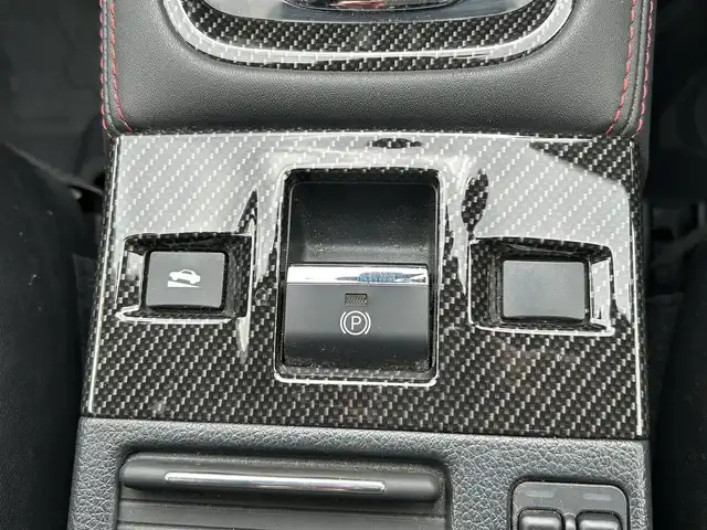 スバル ＷＲＸ Ｓ４ 2．0GT‐S アイサイト 道東・釧路十勝 2016(平28)年 8.4万km クリスタルブラックシリカ 4WD/Eye Sight Ver.3/・プリクラッシュブレーキ/・全車速追従機能付クルーズコントロール/・アクティブレーンキープ/・AT誤発進抑制制御/・AT誤後進抑制制御/・車線逸脱警報/・ふらつき警報/・先行車発進お知らせ/・低速クルーズコントロール/社外ナビ/（CD/DVD/BT）/フルセグTV/バックカメラ/ビルトインETC/革巻きステアリング/パドルシフト/MTモード付AT/レザーシート/パワーシート/（運転席/助手席）/プッシュスタート/スマートキー/純正18インチAW/エアロパーツ/（サイド）/純正LEDヘッドライト/フォグランプ/（フロント）/ウィンカーミラー/電動格納ミラー/純正ドアバイザー/純正フロアマット/アイドリングストップ/横滑り防止装置
