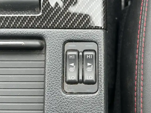 スバル ＷＲＸ Ｓ４ 2．0GT‐S アイサイト 道東・釧路十勝 2016(平28)年 8.4万km クリスタルブラックシリカ 4WD/Eye Sight Ver.3/・プリクラッシュブレーキ/・全車速追従機能付クルーズコントロール/・アクティブレーンキープ/・AT誤発進抑制制御/・AT誤後進抑制制御/・車線逸脱警報/・ふらつき警報/・先行車発進お知らせ/・低速クルーズコントロール/社外ナビ/（CD/DVD/BT）/フルセグTV/バックカメラ/ビルトインETC/革巻きステアリング/パドルシフト/MTモード付AT/レザーシート/パワーシート/（運転席/助手席）/プッシュスタート/スマートキー/純正18インチAW/エアロパーツ/（サイド）/純正LEDヘッドライト/フォグランプ/（フロント）/ウィンカーミラー/電動格納ミラー/純正ドアバイザー/純正フロアマット/アイドリングストップ/横滑り防止装置