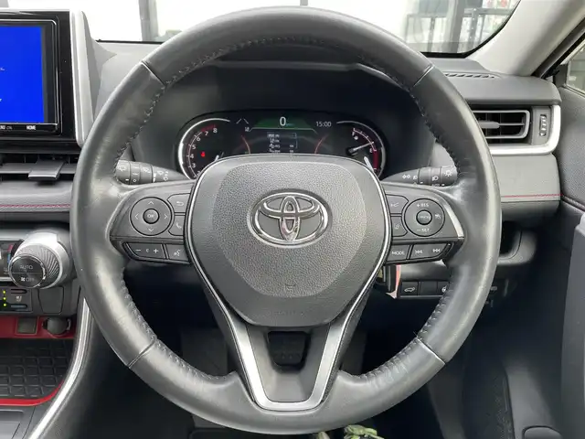 トヨタ ＲＡＶ４ アドベンチャー オフロードPKG 千葉県 2021(令3)年 5.8万km アティチュードブラックマイカ 純正9インチナビ/(フルセグTV/CD/DVD/AM/FM/Blutooth)/バックカメラ/デジタルインナーミラー/衝突被害軽減システム/車線逸脱警報/クルーズコントロール/レザーシート/横滑り防止装置/ETC/ドライブレコーダー/LEDヘッドライト/フォグランプ/オートライト/ウィンカーミラー/電動格納ミラー/純正18インチAW/シートヒーター/エアシート/シートリフター/ステアリングヒーター/プッシュスタート/スマートキー/フロアマット/ドアバイザー/スペアキー/取扱説明書/保証書