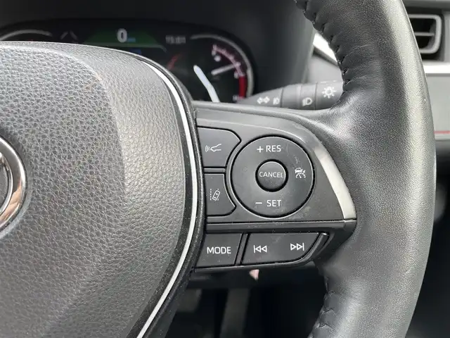 トヨタ ＲＡＶ４ アドベンチャー オフロードPKG 千葉県 2021(令3)年 5.8万km アティチュードブラックマイカ 純正9インチナビ/(フルセグTV/CD/DVD/AM/FM/Blutooth)/バックカメラ/デジタルインナーミラー/衝突被害軽減システム/車線逸脱警報/クルーズコントロール/レザーシート/横滑り防止装置/ETC/ドライブレコーダー/LEDヘッドライト/フォグランプ/オートライト/ウィンカーミラー/電動格納ミラー/純正18インチAW/シートヒーター/エアシート/シートリフター/ステアリングヒーター/プッシュスタート/スマートキー/フロアマット/ドアバイザー/スペアキー/取扱説明書/保証書