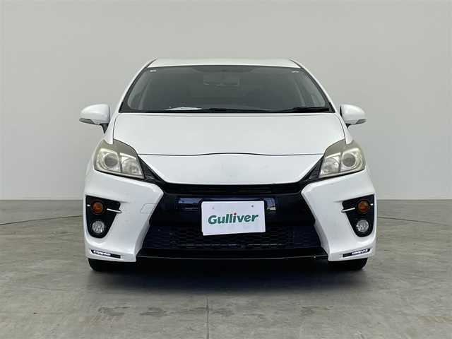 トヨタ プリウス S ツーリングセレ G’s 千葉県 2012(平24)年 14.2万km ホワイトパールクリスタルシャイン 社外8インチナビ/・フルセグ・Bluetooth・CD/DVD・ラジオ/バックカメラ/横滑り防止装置/ETC/フォグランプ/オートライト/ウインカーミラー/電動格納ミラー/純正18インチアルミ/プッシュスタート/スマートキー/フロアマット/ドアバイザー/スペアキー