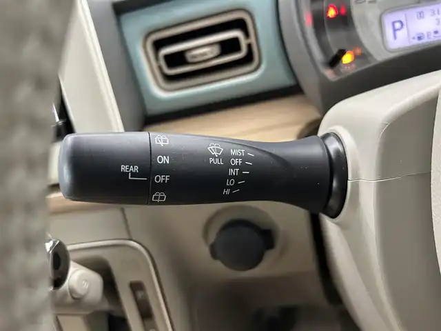 スズキ ラパン X 鹿児島県 2017(平29)年 3.8万km フレンチミントパールメタリック 社外7インチナビ(CN-RA03D)/バックカメラ/フルセグTV/ビルトインETC/アイドリングストップ/運転席シートヒーター/レーダーブレーキサポート/純正フロアマット/純正14インチアルミホイール/ドアバイザー/オートライト/キセノンヘッドライト/プッシュスタート/スマートキー/横滑り防止装置/盗難防止装置