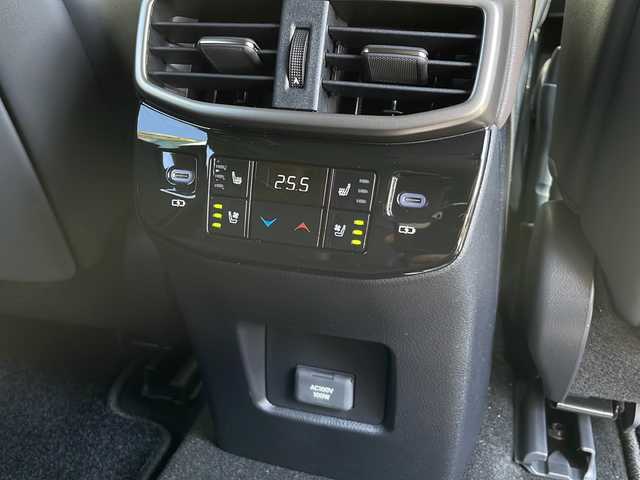レクサス ＲＸ 350 バージョンL 佐賀県 2024(令6)年 0.2万km ソニッククォーツ 純正ナビ/Bluetooth/USB/フルセグテレビ/衝突軽減システム/全周囲モニター/アイドリングストップ/パーキングアシスト/クルーズコントロール/ブレーキホールド/サンルーフ/前席パワーシート/全席シートヒーター/全席エアシート/シートメモリ/パドルシフト/ステアリングスイッチ/電格ミラー/クリアランスソナー/安心降車アシスト/記録簿R７/取扱説明書