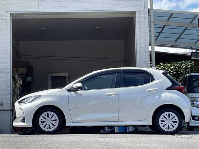 トヨタ ヤリス ハイブリッド Z 大分県 2020(令2)年 5.7万km ホワイトパールクリスタルシャイン 全方位カメラ/純正ディスプレイオーディオ/フルセグTV/Bluetooth/純正フロアマット/純正ビルトインETC/純正LEDヘッドライト/オートライト/オートマッチックハイビーム/社外ドラレコ/レーンキープアシスト/衝突被害軽減ブレーキ/コーナーセンサー/クルーズコントロール