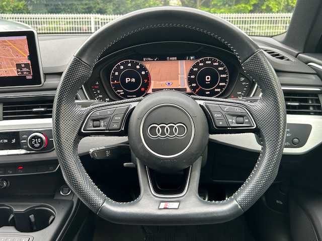 アウディ Ａ４ 35TFSIスポーツ 静岡県 2019(令1)年 3.8万km 黒 Sラインパッケージ/純正ナビ/フルセグTV/DVD/CD/SD/MSV/BT/全方位カメラ/ハーフレザーシート/前席パワーシート/前席シートヒーター /パワーバックドア/バーチャルコックピット/衝突軽減ブレーキ/レーンキープアシスト/ブラインドスポットモニター/クリアランスソナー/レーダークルーズコントロール/ビルトインETC2.0/LEDヘッドライト/純正18インチAW/スマートキー×2/保証書/取扱説明書/R4/R6点検記録簿有