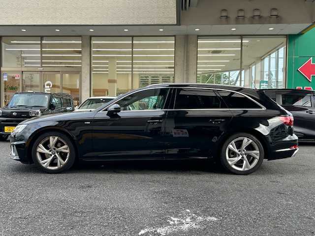 アウディ Ａ４ 35TFSIスポーツ 静岡県 2019(令1)年 3.8万km 黒 Sラインパッケージ/純正ナビ/フルセグTV/DVD/CD/SD/MSV/BT/全方位カメラ/ハーフレザーシート/前席パワーシート/前席シートヒーター /パワーバックドア/バーチャルコックピット/衝突軽減ブレーキ/レーンキープアシスト/ブラインドスポットモニター/クリアランスソナー/レーダークルーズコントロール/ビルトインETC2.0/LEDヘッドライト/純正18インチAW/スマートキー×2/保証書/取扱説明書/R4/R6点検記録簿有