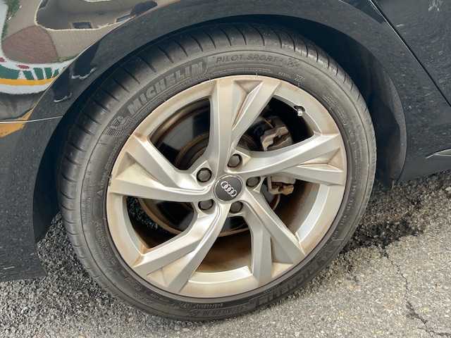 アウディ Ａ４ 35TFSIスポーツ 静岡県 2019(令1)年 3.8万km 黒 Sラインパッケージ/純正ナビ/フルセグTV/DVD/CD/SD/MSV/BT/全方位カメラ/ハーフレザーシート/前席パワーシート/前席シートヒーター /パワーバックドア/バーチャルコックピット/衝突軽減ブレーキ/レーンキープアシスト/ブラインドスポットモニター/クリアランスソナー/レーダークルーズコントロール/ビルトインETC2.0/LEDヘッドライト/純正18インチAW/スマートキー×2/保証書/取扱説明書/R4/R6点検記録簿有