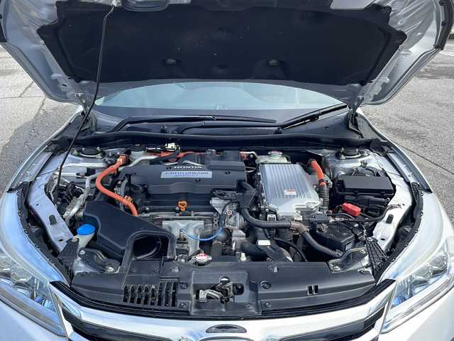 ホンダ アコード ハイブリッド EX 富山県 2013(平25)年 13.7万km アラバスターシルバーメタリック 禁煙車/カーテンエアバック/純正インターナビ/プレミアムクラブ/ＬＥＤヘッドライト/電動格納ミラー/合皮シート/パワーシート/純正フロアマット/バックカメラ/衝突被害軽減ブレーキ/クルーズコントロール/フォグランプ/純正アルミ車載