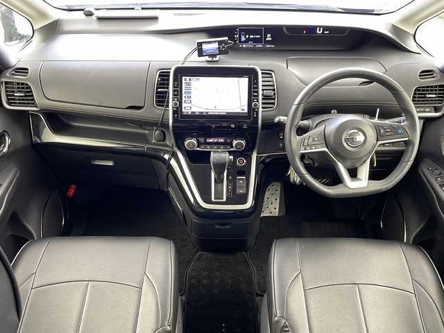 日産 セレナ ハイウェイスター 大分県 2016(平28)年 13.5万km ダイヤモンドブラック プロパイロット/・アダプティブクルーズコントロール/・レーンキープアシスト/BOSEスピーカー/パーキングアシスト/純正エアロ/フリップダウンモニター/純正9インチSDナビ/フルセグ/BT/DVD/SD/アラウンドビューモニター/デジタルインナーミラー/コーナーセンサー/衝突軽減ブレーキ/社外ドライブレコーダー/ビルトインETC/合否クロシート/サイドバイザー/純正フロアマット/保証書/取扱説明書/スペアキー