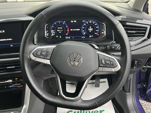 フォルクスワーゲン ＶＷ ポロ TSI アクティブ 埼玉県 2022(令4)年 0.8万km パープル メーカーナビ /ETC2.0 /バックカメラ/ドラレコ　/クルーズコントロール　/プッシュスタート　/ドアバイザー　/電格ミラー　/ステアリングスイッチ　/パーキングアシスト　/パドルシフト　/LEDライト　/オートライト　