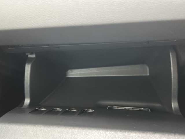 フォルクスワーゲン ＶＷ ポロ TSI アクティブ 埼玉県 2022(令4)年 0.8万km パープル メーカーナビ /ETC2.0 /バックカメラ/ドラレコ　/クルーズコントロール　/プッシュスタート　/ドアバイザー　/電格ミラー　/ステアリングスイッチ　/パーキングアシスト　/パドルシフト　/LEDライト　/オートライト　