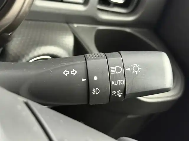 スズキ ハスラー Jスタイル Ⅱ 愛知県 2022(令4)年 0.6万km オフブルーメタリック/ガンメタリック2トーンルーフ 社外ナビ/バックカメラ/フルセグTV/バックカメラ/スズキセーフティサポート/衝突被害軽減システム/クルーズコントロール/横滑り防止装置/コーナーセンサー/レーンキープアシスト/オートライト/LEDヘッドライト/フォグランプ/デイライト/ドライブレコーダー/ビルトインETC/シートヒーター/純正AW/純正フロアマット/プッシュスタート/スマートキー