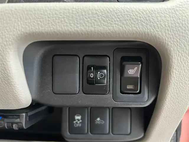 三菱 ｅＫワゴン M 鹿児島県 2017(平29)年 8.4万km コーラルピンクマイカ 禁煙車　/社外ナビ/(フルセグＴＶ/Ｂｌｕｅｔｏｏｔｈ/USB)　/ドライブレコーダー　/バックカメラ　/ＥＴＣ　/社外レーダー　/運転席シートヒーター　/電格ミラー　/アルミホイール　/フロアマット　/リモコンキー　/アイドリングストップ