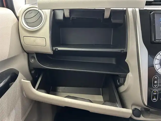 三菱 ｅＫワゴン M 鹿児島県 2017(平29)年 8.4万km コーラルピンクマイカ 禁煙車　/社外ナビ/(フルセグＴＶ/Ｂｌｕｅｔｏｏｔｈ/USB)　/ドライブレコーダー　/バックカメラ　/ＥＴＣ　/社外レーダー　/運転席シートヒーター　/電格ミラー　/アルミホイール　/フロアマット　/リモコンキー　/アイドリングストップ
