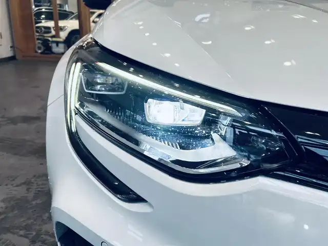 ルノー メガーヌ ルノースポール トロフィー 大阪府 2020(令2)年 1.8万km パール 純正ディスプレイオーディオ/applecarplay/バックカメラ/クルーズコントロール/ブラインドスポット/クリアランスソナー/純正19インチAW/LEDヘッドライト/パドルシフト/ETC/デジタルインナーミラー/レーダー探知機/スマートキー