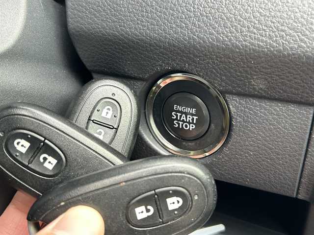 スズキ ハスラー G 福島県 2015(平27)年 3.8万km キャンディピンクメタリック/ホワイト2トーンルーフ OPホワイトルーフ/カロッツェリアナビ/CD・DVD・BT・フルセグ/前後ドライブレコーダー/ビルトインETC/シートヒーター/横滑り防止装置/衝突軽減ブレーキ/アイドリングストップ/ホワイトスチールホイール/純正フロアマット/取説・保証書/スマートキー×3